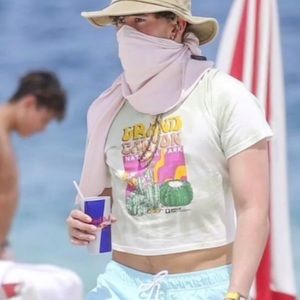 Bad Bunny Moscow Mule Grand Canyon video Crop top